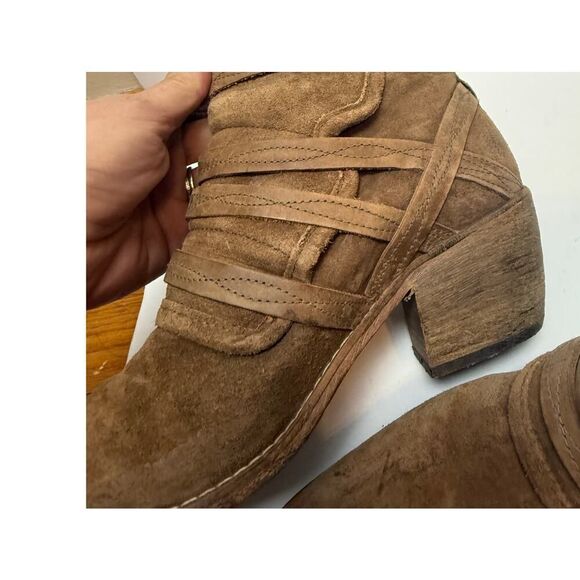 Free People Mason Distressed Suede Buckle Boots Sz. 39 (US 8.5) - Picture 5 of 10